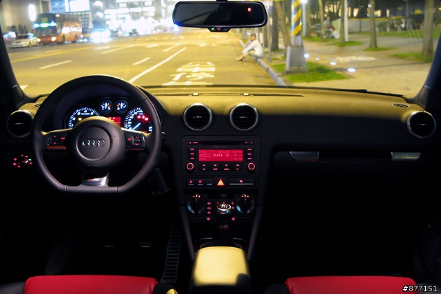 Audi S3 quattro