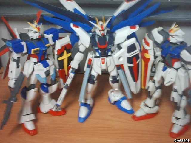 粗糙的GUNDAM SEED 模型照~~