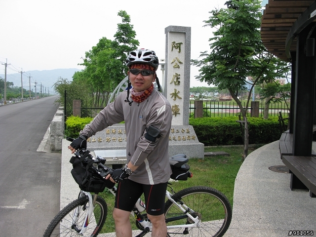 業務員的雙腳+2輪鐵馬+20km/h的視野=108km的旅程
