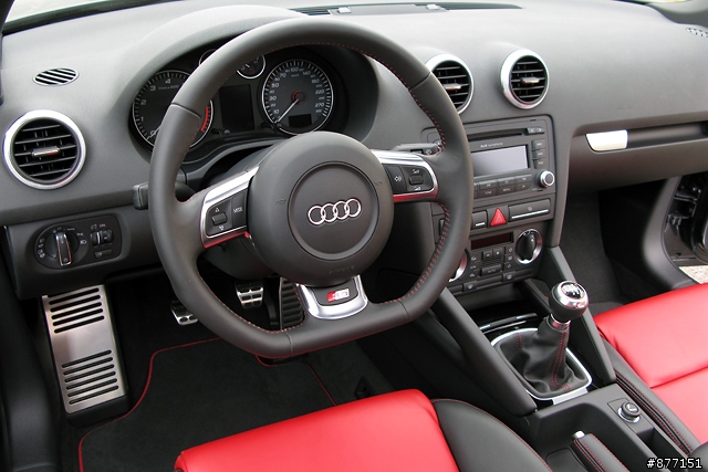 Audi S3 quattro