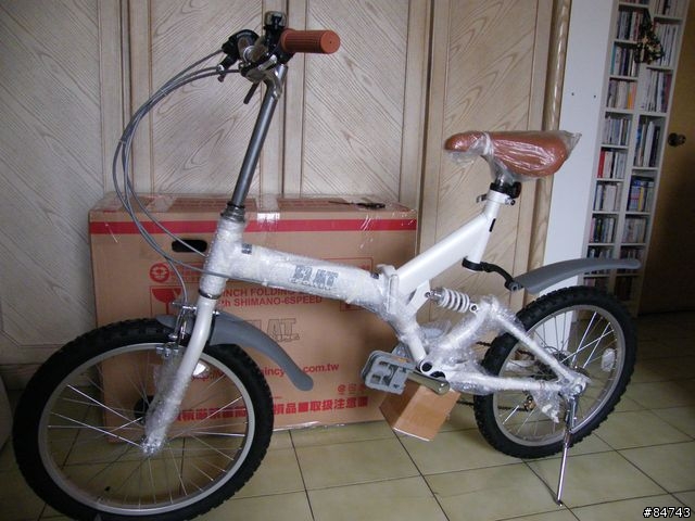 [開箱分享]平價3K小折20"日本SHIMANO 6段變速折疊車FLAT