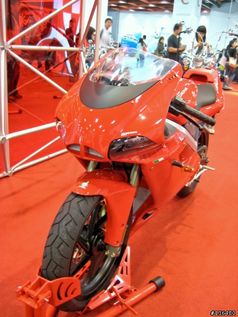 [分享]2008世貿機車展!!(小心~近百張圖)