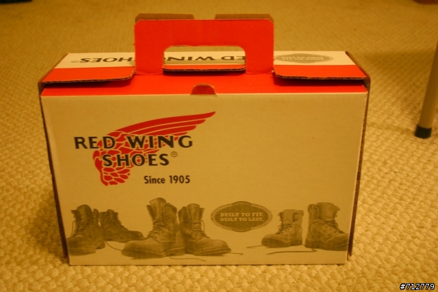 [開箱]分享文~Red Wing9XXX~終於來了 ~首次貼圖,好難搞啊