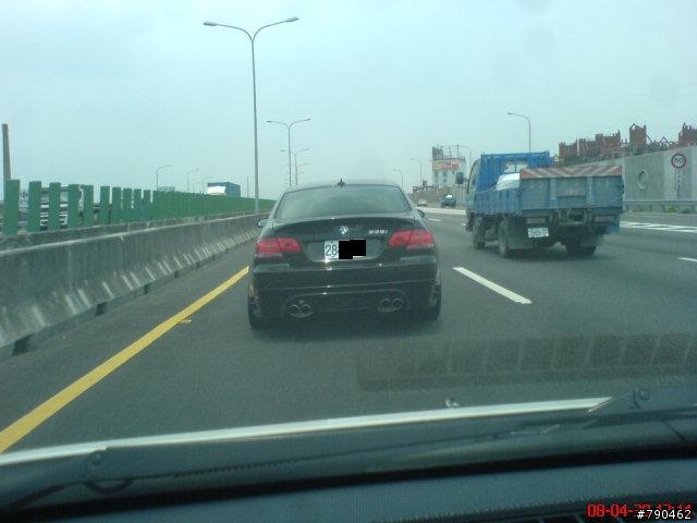 今天中午在86遇到的335..改的很美..很快!