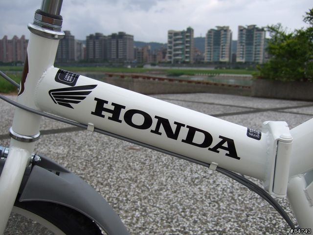 [開箱分享]平價3K小折20"日本SHIMANO 6段變速折疊車FLAT