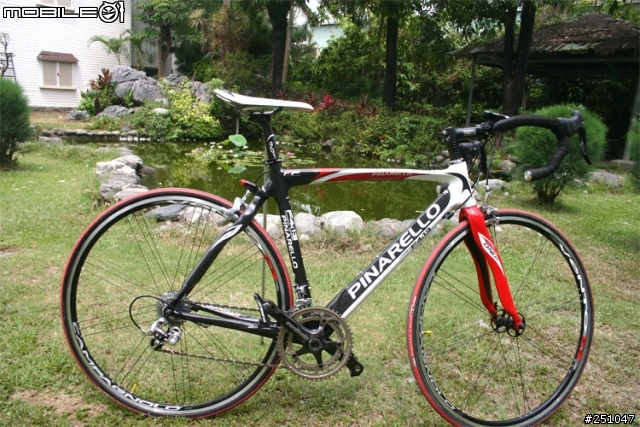 小弟生平第一部公路車
