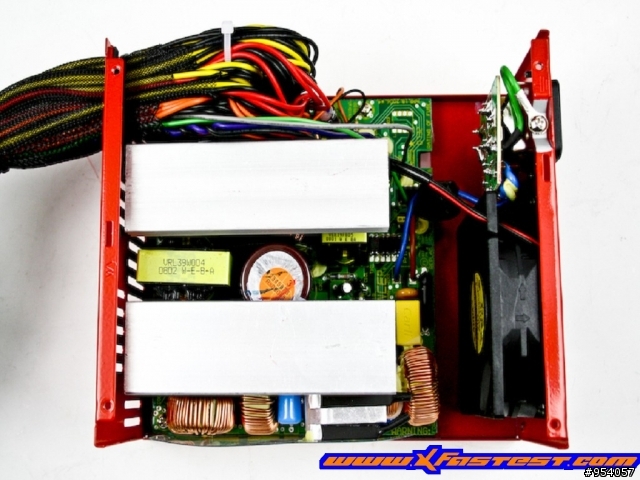 [XF]PC POWER&COOLING SILENCER QUAD 750 CF 血染的風采