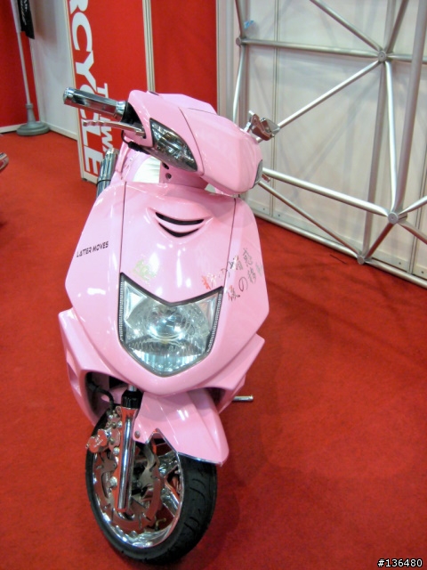 [分享]2008世貿機車展!!(小心~近百張圖)