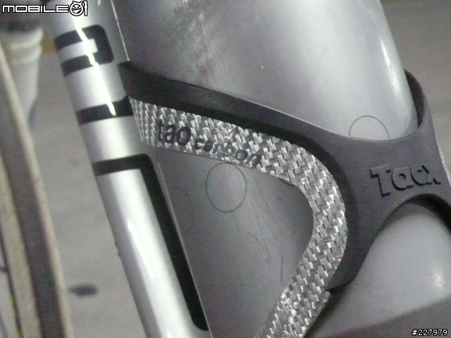 [分享]低調的華麗BMC team elite 02 年度心得報告 AND 08"FOX F100 RLC AND 08"XTR CARBON 後變
