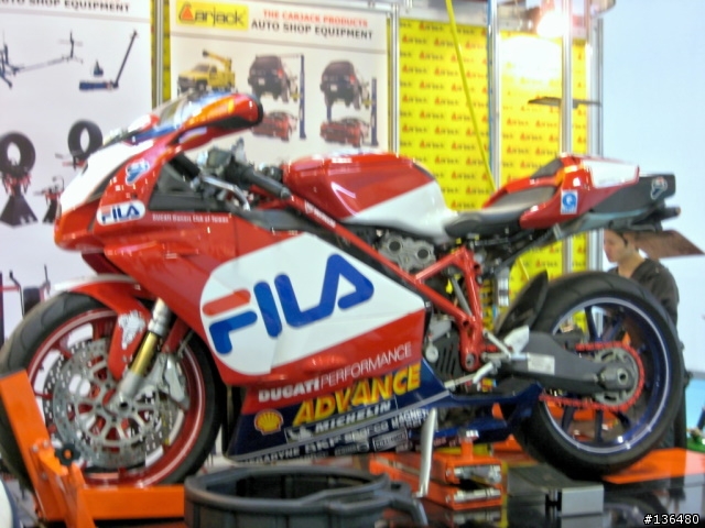 [分享]2008世貿機車展!!(小心~近百張圖)