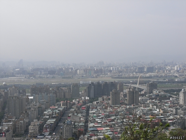 【路線分享】外双溪→大直 的劍南路上一處可眺望整個台北市區的絕佳地點