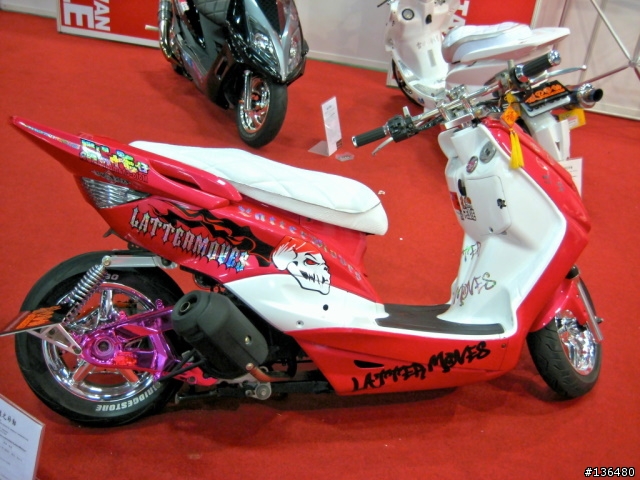 [分享]2008世貿機車展!!(小心~近百張圖)