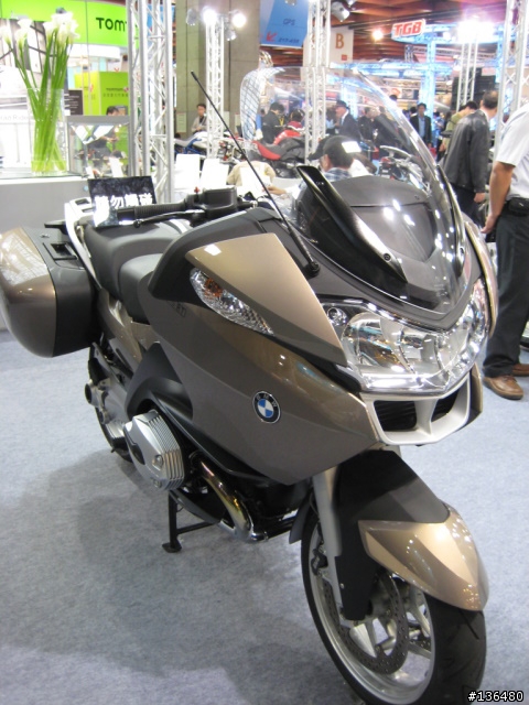 [分享]2008世貿機車展!!(小心~近百張圖)