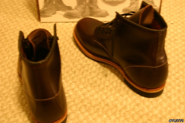 [開箱]分享文~Red Wing9XXX~終於來了 ~首次貼圖,好難搞啊