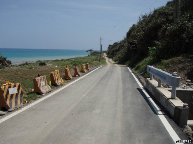 台灣海岸的最後一片淨土-阿塱壹古道(一段車騎人多於人騎車的路線)