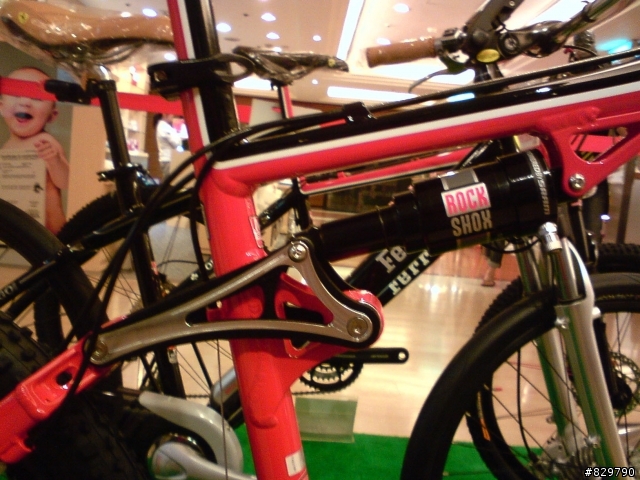 誠品的法拉利登山車(有圖)