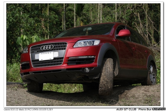 [貼圖] AUDI Q7 的照片 今天工作所拍  補成10張了