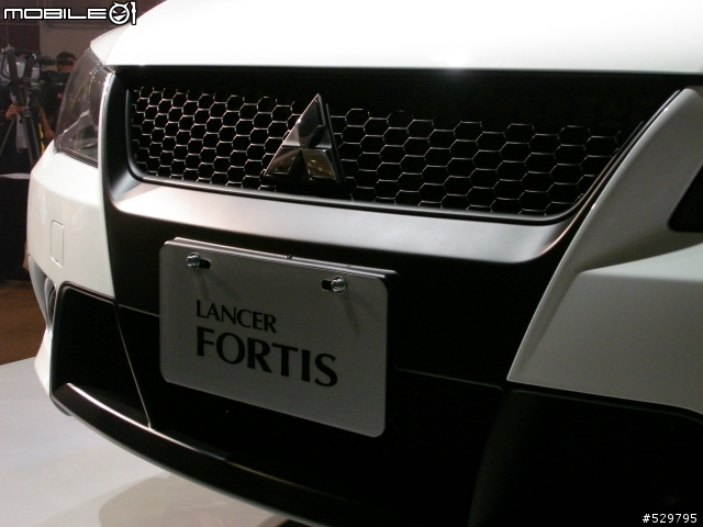 來吧!Lancer Fortis 1.8+Lancer Fortis 1.8空力版+Lancer iO 2.0發表照片登場