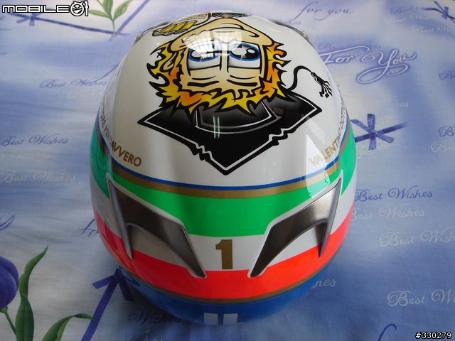[分享]給女友最好的-AGV TI-TECH IL LAUREATO博士帽(4/28更新)