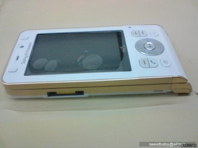 <轉載><有圖>w910i白色出了...