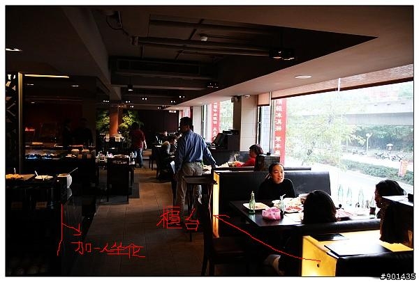 從台北市十九香主管的態度，反應了大家如果訂位也不見得有位置坐??十九香錯了嗎??