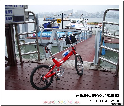 八里左岸淡水行(小紅+攜車袋+台北捷運)