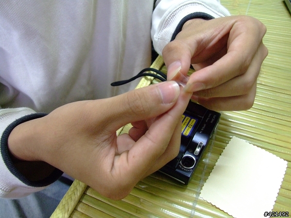 [4月17之超不專業實驗...] 鏡頭可以貼保護"貼"嗎?