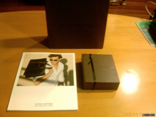 【分享】LouisVuitton Florin Cowhide Wallet 開箱文