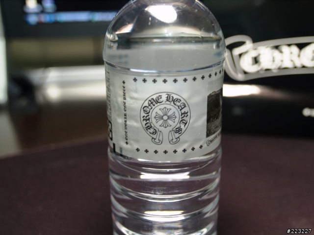 [開箱分享]Chrome Hearts 迷彩卡車帽~~