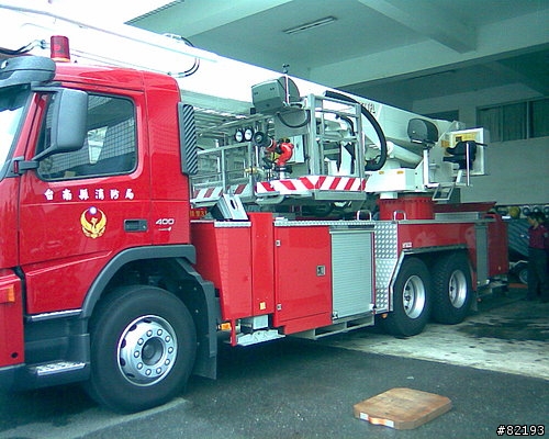 [開箱] 2000萬台幣的VEMA雲梯車