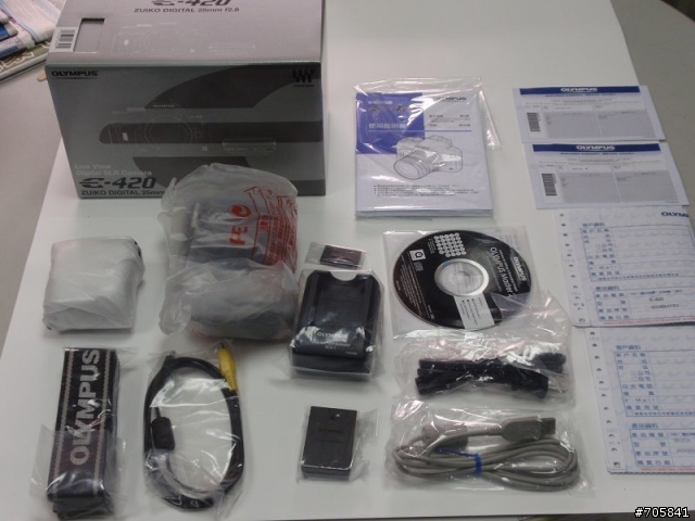 OLYMPUS E420+EM25F2.8，千辛萬苦入手開箱文