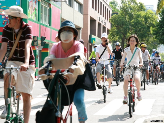 **高雄市5/4自行車日照片大集合**