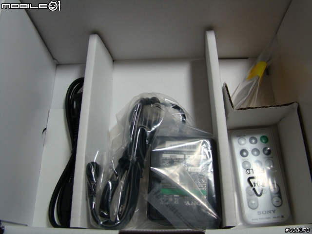 [VAIO精品開箱文-2008.11.29資訊展更新] VGF-CP1 無線多媒體數位相框(日版及台版公司貨均為日本製)