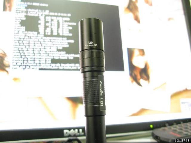 [分享]赤火L2D Q5, Fenix原廠腳踏車架