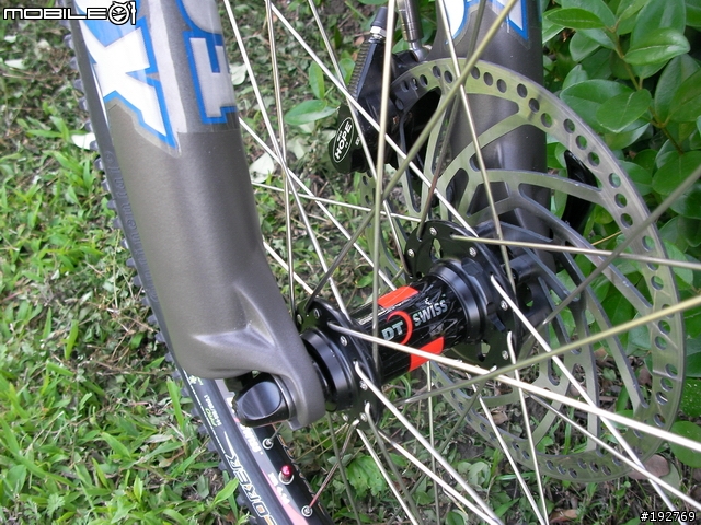 [分享]二級的零件也可以拼出一台不錯的登山車BMC SS01參上