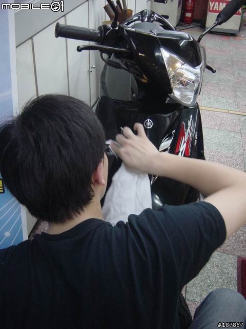 ABC濃縮釉處理後半個月室外停車....