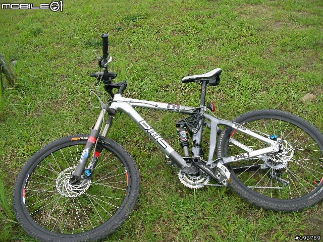 [分享]二級的零件也可以拼出一台不錯的登山車BMC SS01參上
