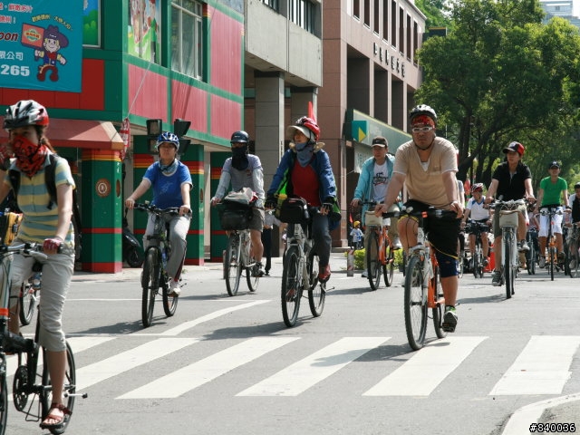 **高雄市5/4自行車日照片大集合**