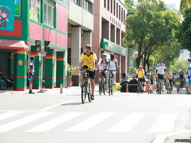 **高雄市5/4自行車日照片大集合**