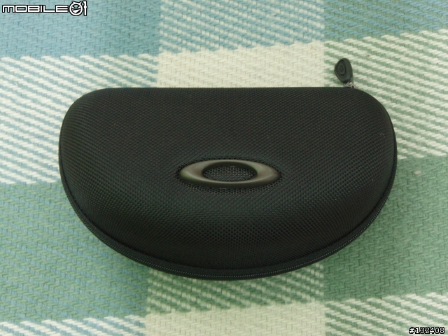 [分享+簡單開箱] 壯哥的 OAKLEY 限量運動太陽眼鏡
