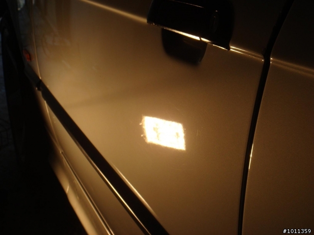 老爸的座車銀色  BMW 318 花了6小時讓它更美