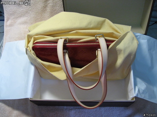 (分享)女王大人的生日禮物--LV Monogram Vernis series