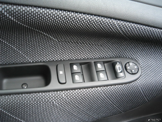 [分享] "柴七" 縱橫 - Peugeot 207 HDi