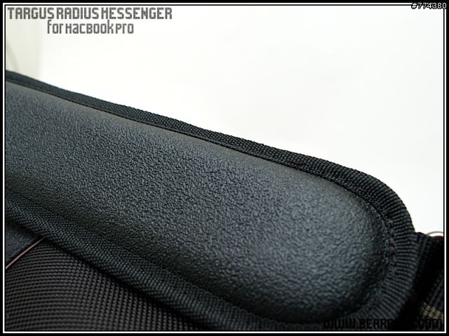 [MacBook Pro 新家] Targus Radius Messenger 質量兼修的電腦側背包