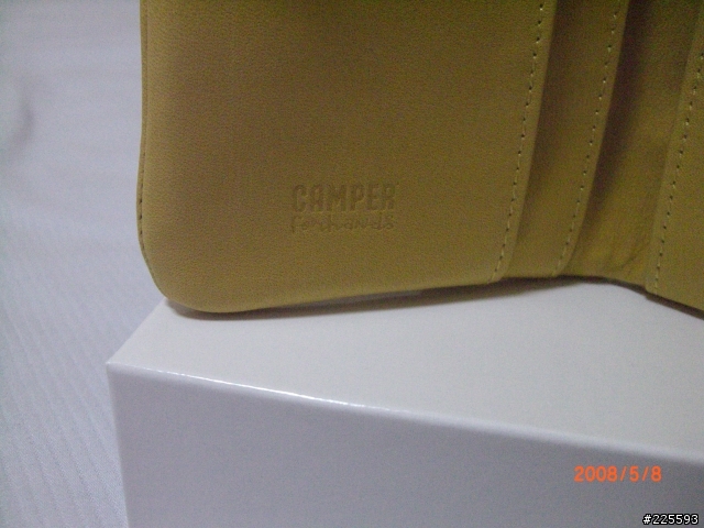 [分享]母親真偉大之CAMPER 皮夾