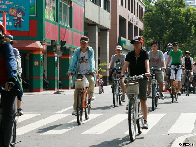 **高雄市5/4自行車日照片大集合**