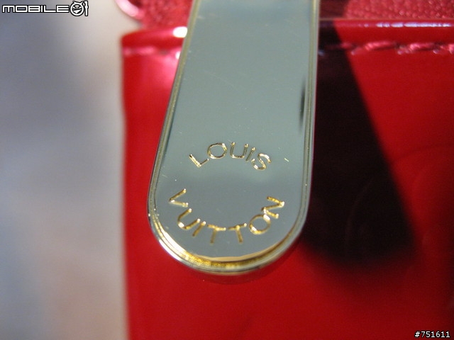 (分享)女王大人的生日禮物--LV Monogram Vernis series