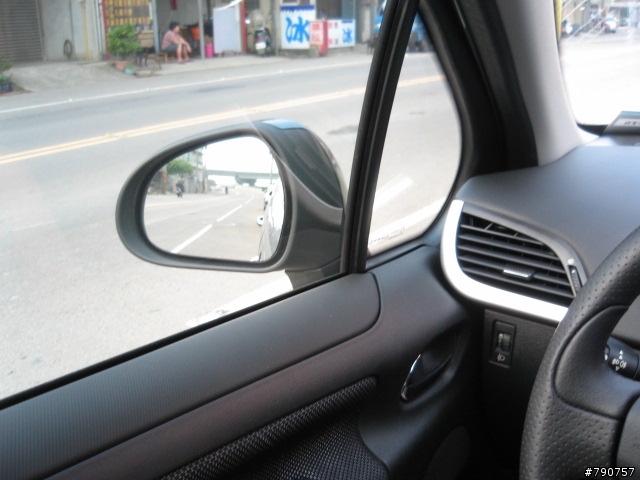 [分享] "柴七" 縱橫 - Peugeot 207 HDi