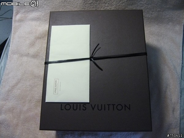 (分享)女王大人的生日禮物--LV Monogram Vernis series