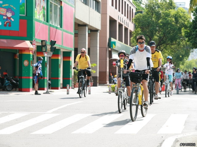 **高雄市5/4自行車日照片大集合**
